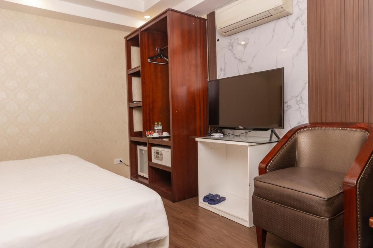 Lavender Boutique House Hotel Hanoi Exterior photo