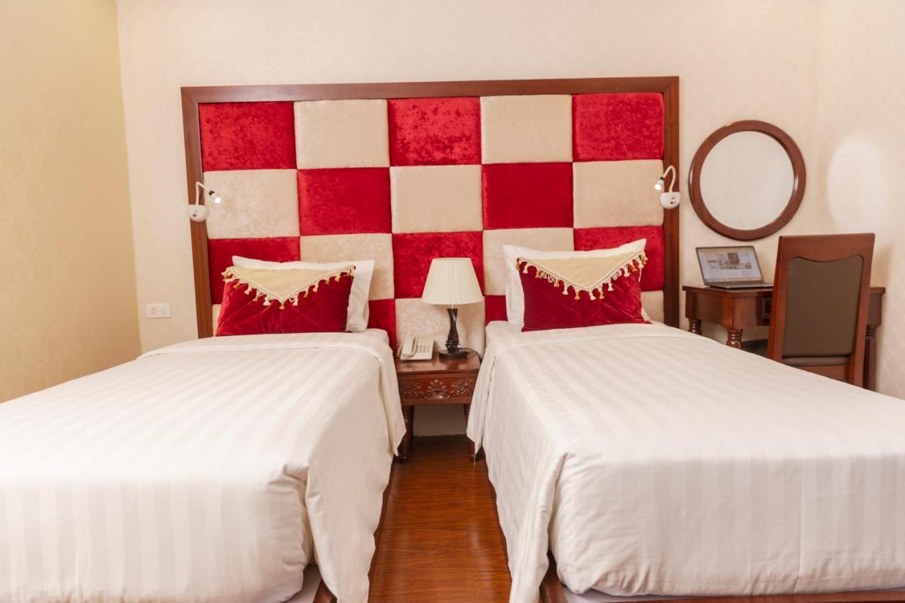 Lavender Boutique House Hotel Hanoi Exterior photo
