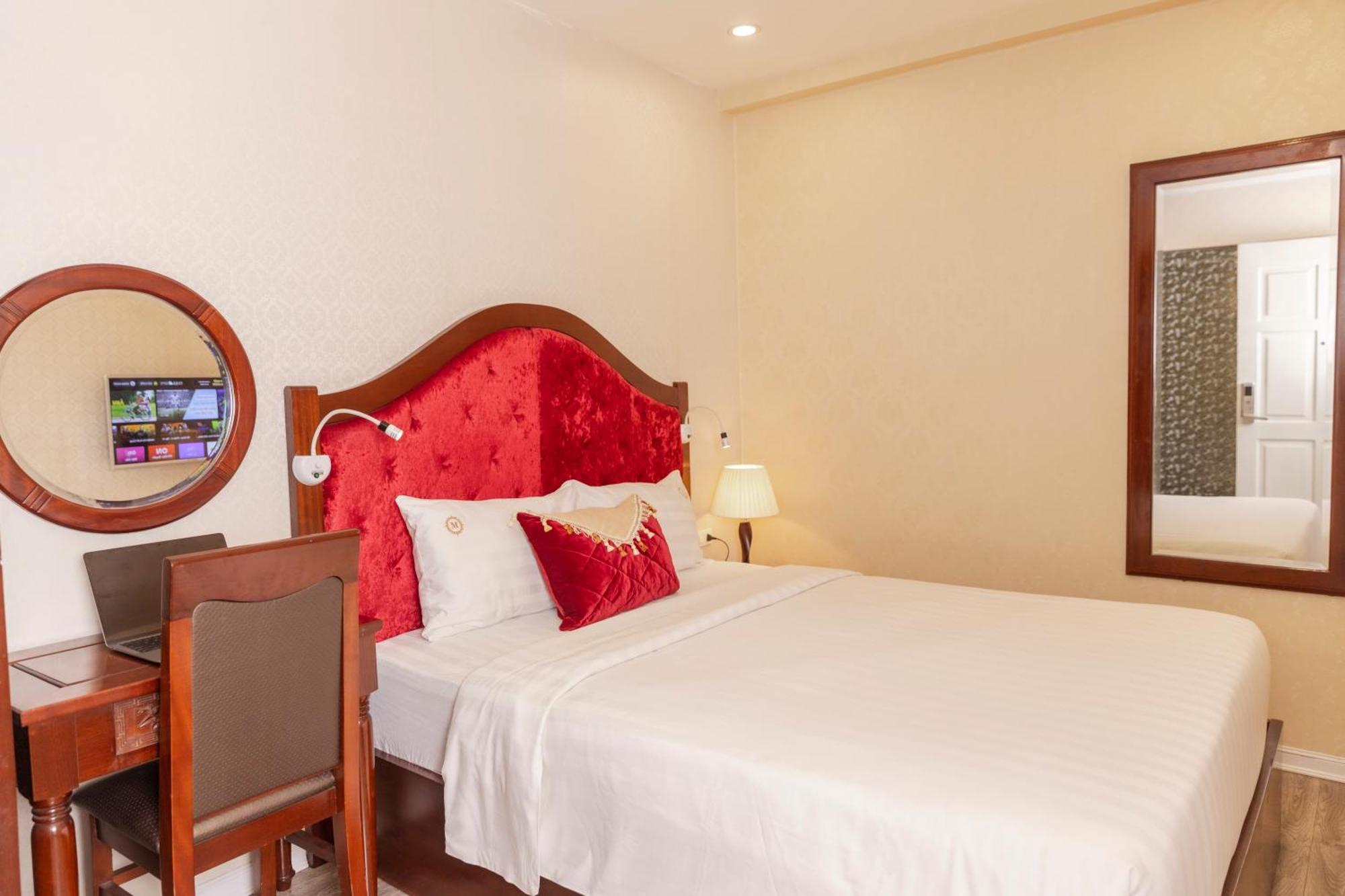 Lavender Boutique House Hotel Hanoi Exterior photo