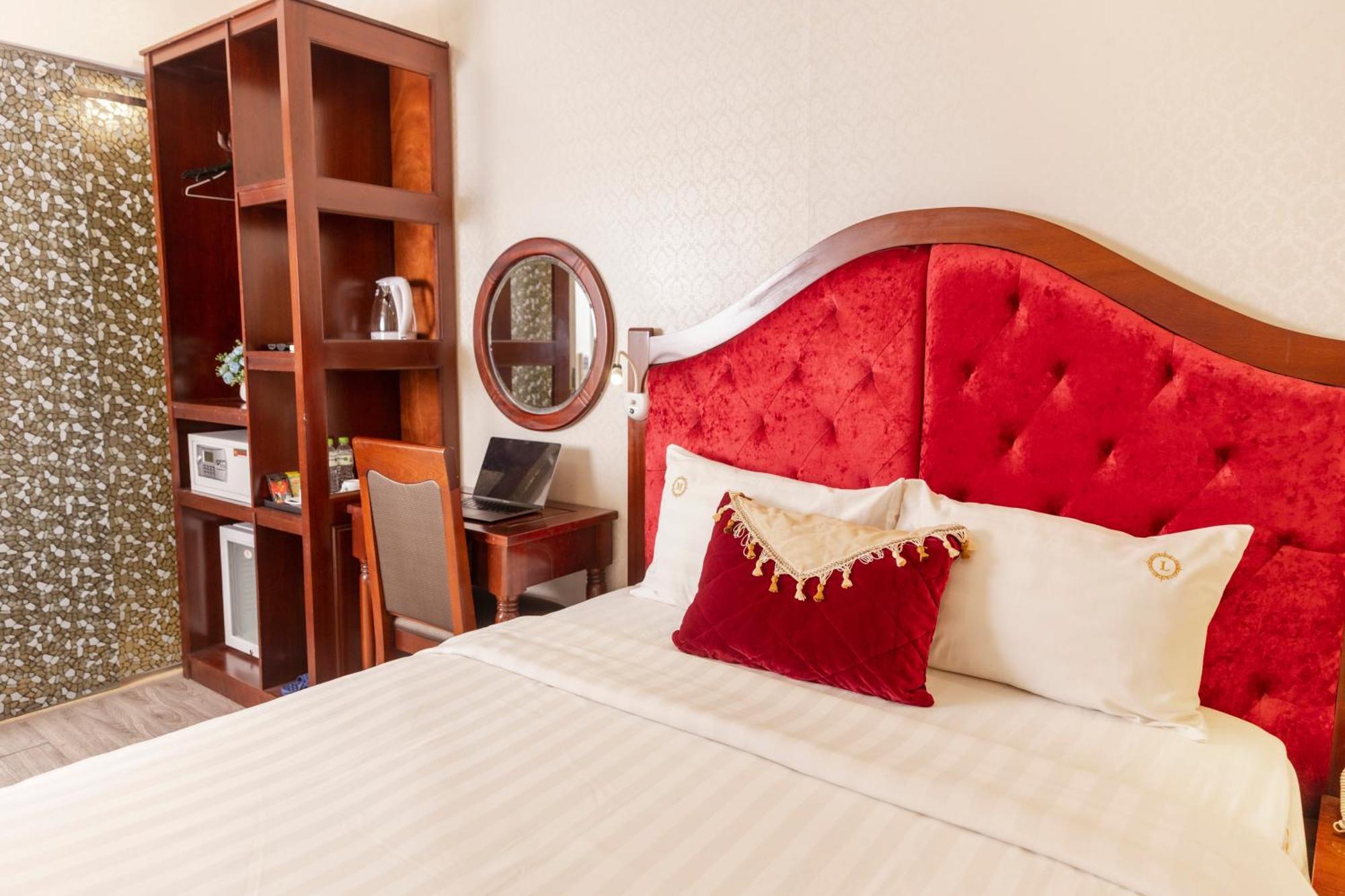 Lavender Boutique House Hotel Hanoi Exterior photo