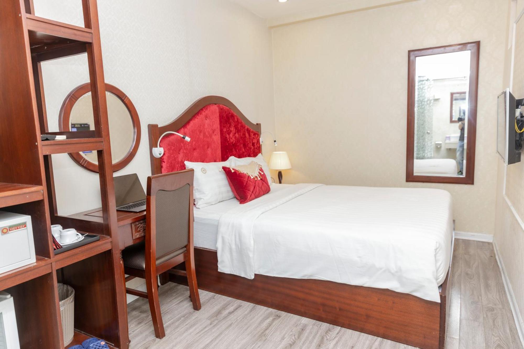 Lavender Boutique House Hotel Hanoi Exterior photo