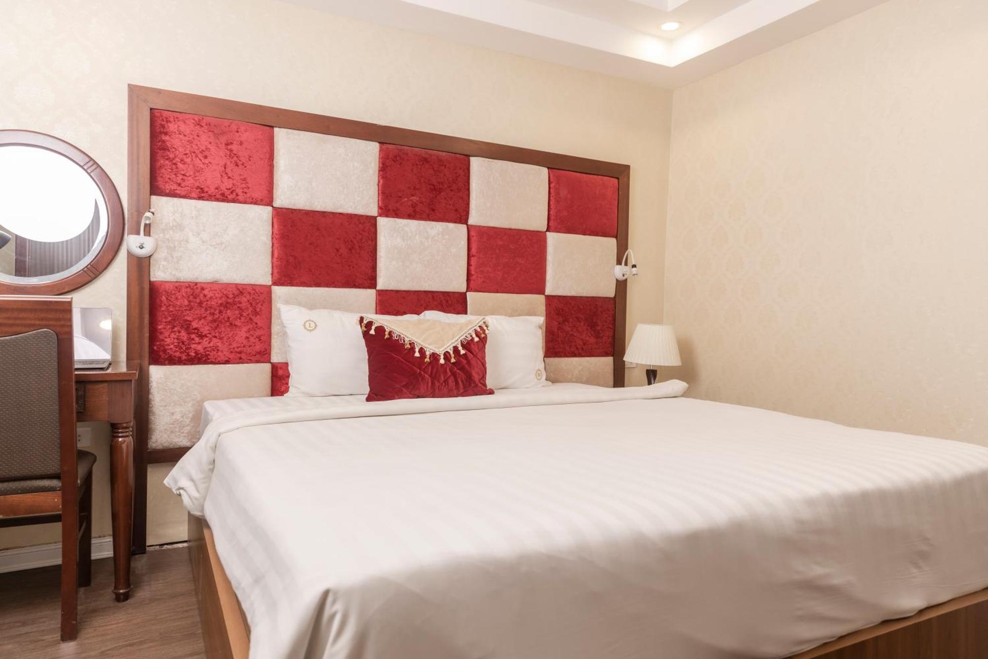 Lavender Boutique House Hotel Hanoi Exterior photo